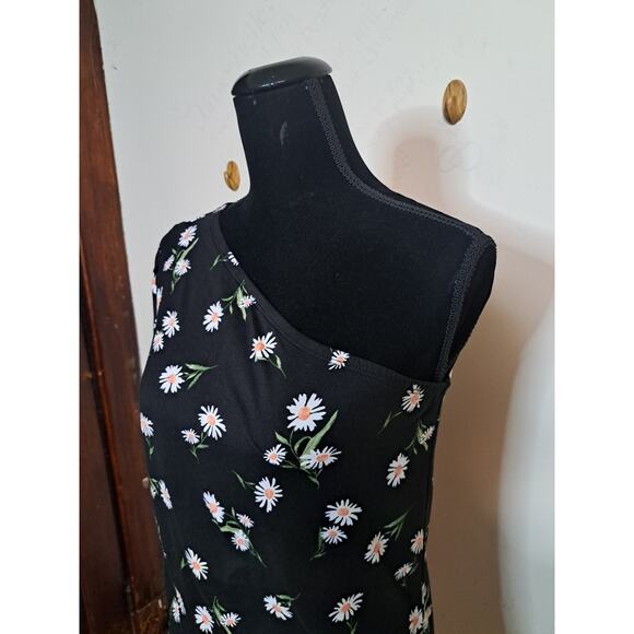 Maurices One Shoulder Black Floral Puff Sleeve Top Size Md. Short Sleeve Stretch - Picture 2 of 8